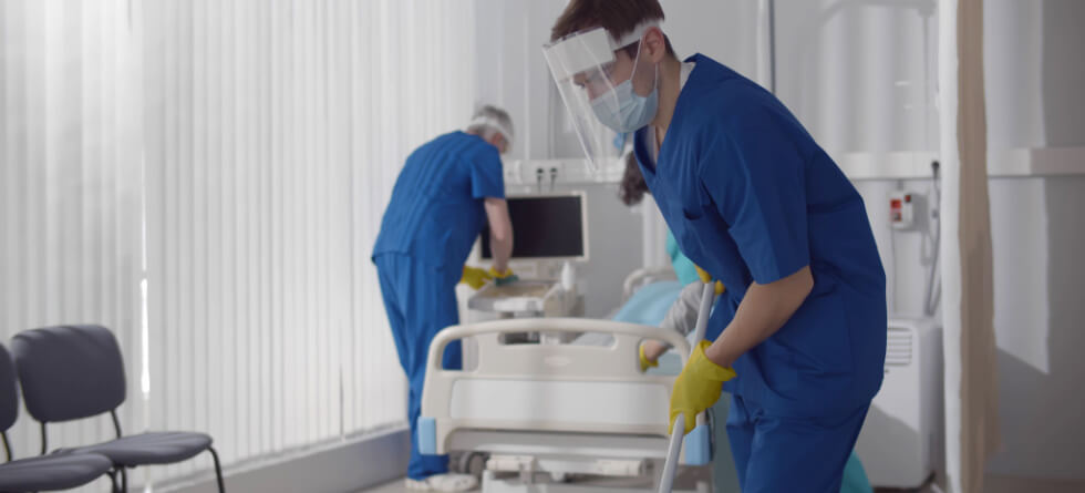 How long should it take to clean a hospital room?